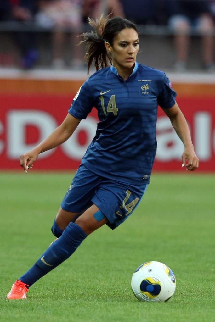 louisa necib futbol, louisa necib francia