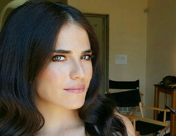 Karla Souza