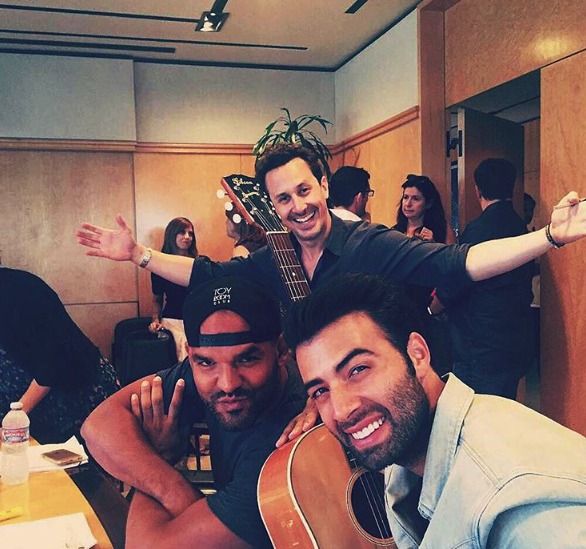 Jencarlos Canela Jencarlos Canela
