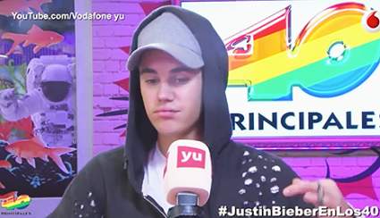 VER: Justin Bieber Sale Abruptamente de una Entrevista [VIDEO]