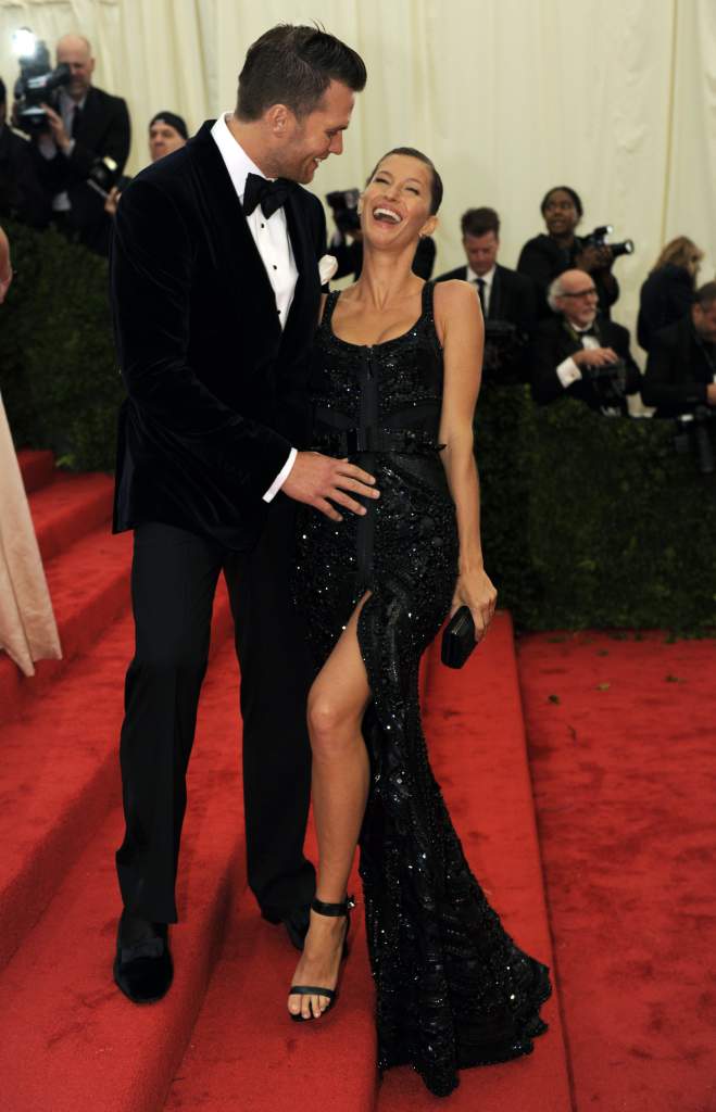  gisele bundchen fortuna, esposa de tom brady, gisele bundchen chicos, gisele bundchen modelo, gisele bundchen ganancia, gisele bundchen dinero, gisele bundchen libro, gisele bundchen edad, gisele bundchen gemela, gisele bundchen hermana