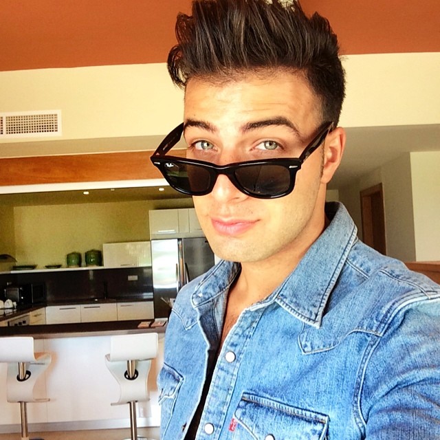 Jencarlos Canela Jencarlos Canela