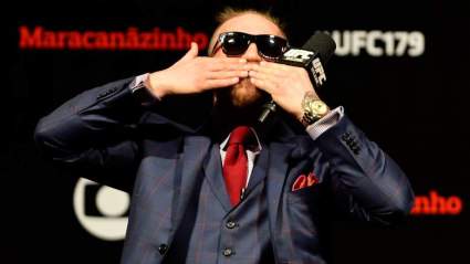 VER: UFC 194 Aldo vs. McGregor Pesaje En Vivo