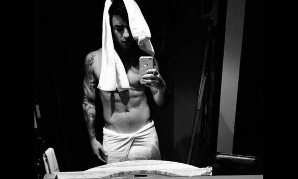 Noticias de Maluma, Maluma Sin Camisa, Maluma Sin ropa, Maluma Desnudo, Maluma Billboard