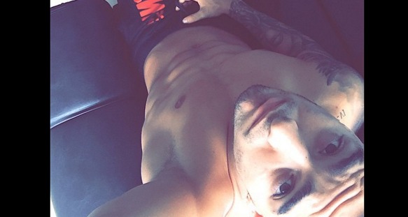 Noticias de Maluma, Maluma Sin Camisa, Maluma Sin ropa, Maluma Desnudo, Maluma Billboard