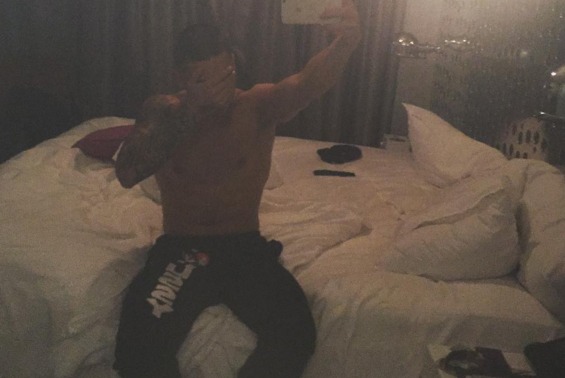 Noticias de Maluma, Maluma Sin Camisa, Maluma Sin ropa, Maluma Desnudo, Maluma Billboard