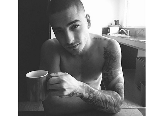 Noticias de Maluma, Maluma Sin Camisa, Maluma Sin ropa, Maluma Desnudo, Maluma Billboard
