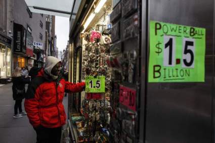 ¿A Qué Hora es el Powerball Esta Noche?