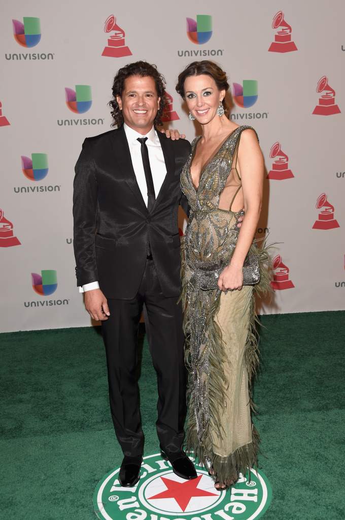 Carlos Vives y Elena Vásquez. (Getty)