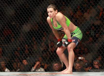 VER: Miesha Tate Vence a Holly Holm en UFC 196 [Vídeo]
