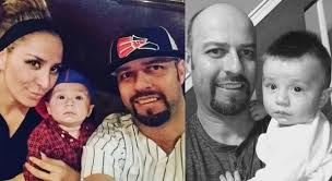 Cristina Eustace, Esteban Loaiza y el pequeño Esteban Andrés. (Twitter)