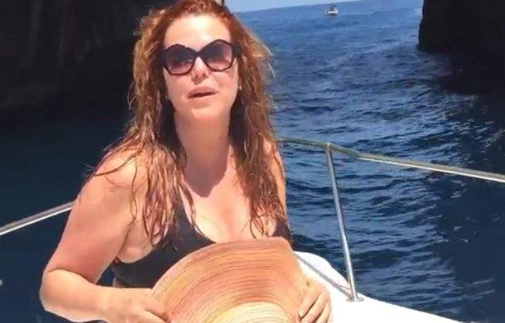 0310 María Celeste Arrarás fotos, María Celeste Arrarás sexy, María Celeste Arrarás bikini. María Celeste Arrarás telemundo, María Celeste Arrarás galeria