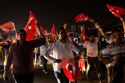 VER: Golpe de Estado en Turquía [Vídeo en Vivo]