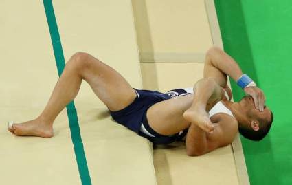 VER: Gimnasta Samir Ait Said se Rompe la Pierna en los Juegos Olímpicos [IMÁGENES FUERTES]