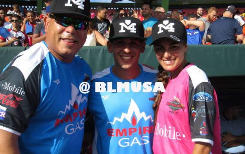 Jos&eacute; de Le&oacute;n y M&oacute;nica Puig en un evento. (Twitter)