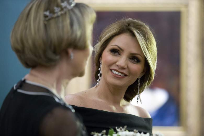 Ang&eacute;lica Rivera (R), esposa del Presidente de M&eacute;xico, Enrique Pe&ntilde;a Nieto, asiste a un banquete en el Ayuntamiento en el centro de Londres el 4 de marzo de 2015. (Getty)