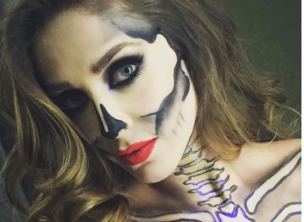 Anahi, Halloween