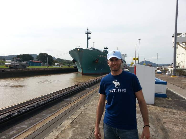 Anibal Navarro, Nada es lo que parece