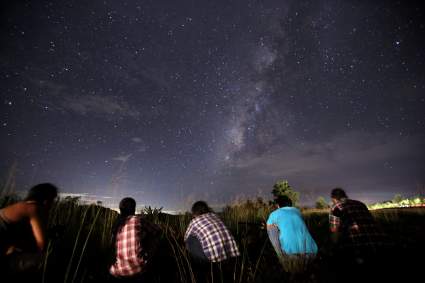 ¿A qué hora es la lluvia de meteoros Leónidas esta noche en California?