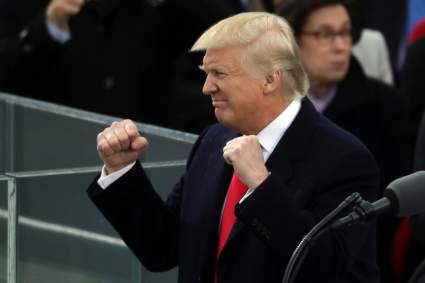 VER: Donald Trump Copia a Bane de The Dark Knight Rises en Su Primer Discurso cómo Presidente [Vídeo]