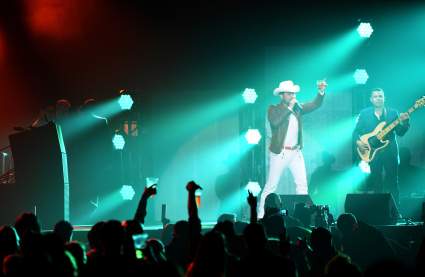 Roberto Tapia reacciona ante acusación de abuso sexual