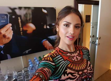 Eiza González sufre accidente y el auto queda destrozado