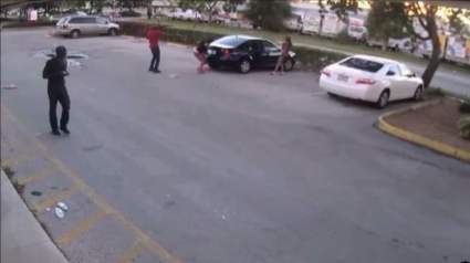 VER: Video Muestra Hombre Recibiendo 12 Disparos en Ejecución Brutal en la Florida [Vídeo]
