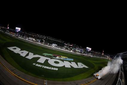 Cómo Ver el Daytona 500 en Vivo por Internet y Móvil Gratis