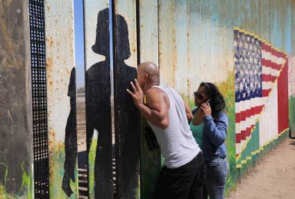 Obstáculos que Ponen en Jaque la Construcción del Muro de Trump