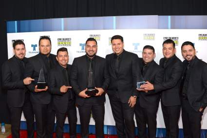Banda MS fusiona el género regional mexicano con el rap junto a este legendario cantante ¿Quién es?