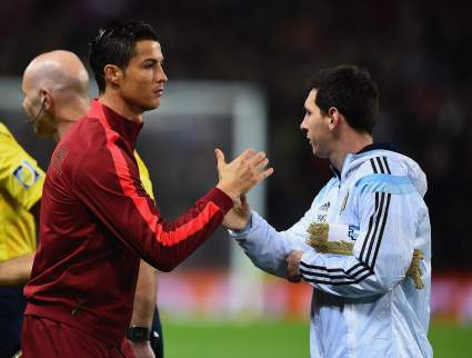 Messi vs. Ronaldo: ¿Cuál es el Mejor? Las  Fotos que Tienes que Ver