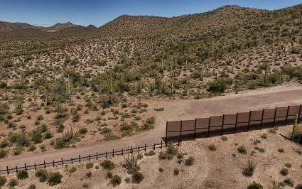ENCUESTA: ¿Quién Debe Pagar por el Muro de Trump?