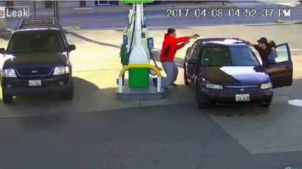 VER: Tiroteo mortal en gasolinera en Elmwood Park, Illinois [VIDEO]