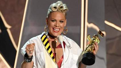 Super Bowl 52: ¿Qué le pasa a la voz de Pink?
