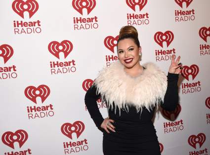 Abigail Rivera acusa a Chiquis de tener trío con padrastro Esteban Loaiza