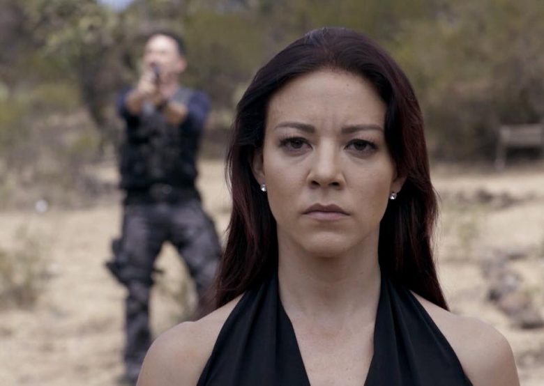 Fernanda Castillo como Roxana Rodiles, Que pasó en el capÃtulo final de la serie final Enemigo Ãntimo, Habrá 2da temporada? Telemundo