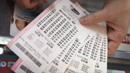 ¿Qué canal transmite el Mega Millions esta noche?