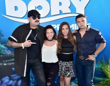 Pepe Aguilar y su Familia: Las fotos que tienes que ver