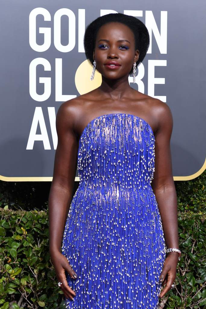 ¿Quién es el diseñador del vestido azul de Lupita Nyong'o en los Globos de Oro 2019?