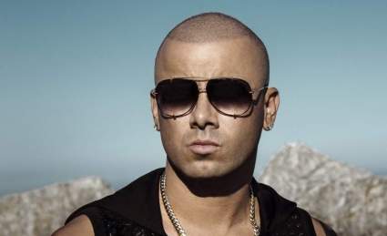 VIDEO: Wisin sufre accidente en concierto: ¿Qué le ocurrió?¿Cómo está?