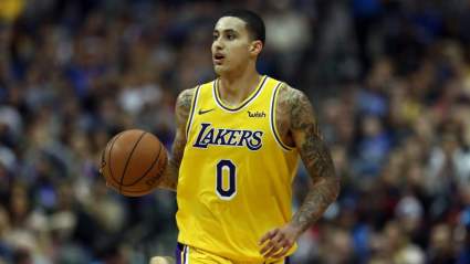 VER: Kyle Kuzma y PJ Tucker hacen un tiro de 3 puntos