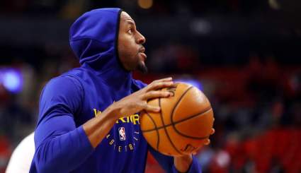 ¿Por qué está complicada la compra de Andre Iguodala para Lakers?