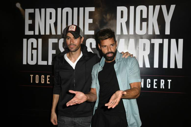 Enrique Iglesias revela su dolor por la muerte de su padrastro por coronavirus