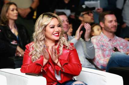 Chiquis Rivera ofrece ayudar a la viuda de Kobe Bryant