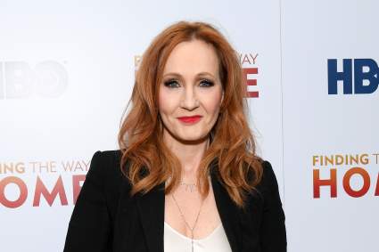 J.K. Rowling, escritora de Harry Potter, se recupera del Coronavirus
