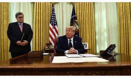 Trump firma orden ejecutiva que abre una puerta para castigar redes sociales