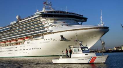 Huelgas de hambre y suicidios: ¿Qué está pasando en los cruceros varados?