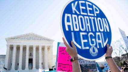 Corte Suprema mantiene derecho al aborto citando “carga indebida” sobre las mujeres
