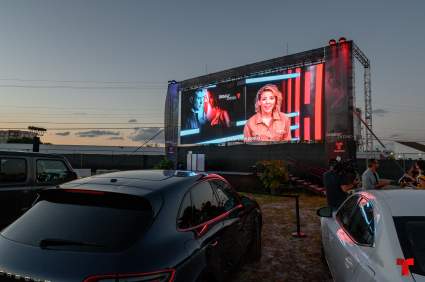 La premiere de la nueva serie de Telemundo, Enemigo Íntimo 2, se llevó a cabo en un autocine de Miami (+FOTOS)