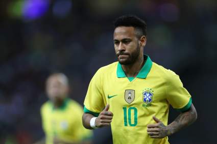 Neymar lesionado y es duda para Brasil